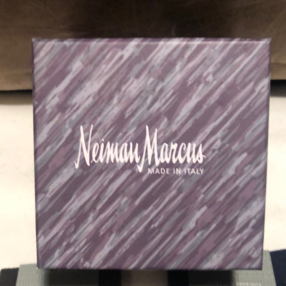 Neiman Marcus 4 Pair Mens Cotton Socks made in Italy new in box